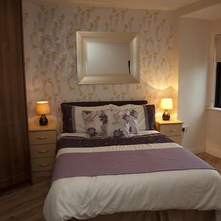 את'לון Arch House Apartments מראה חיצוני תמונה